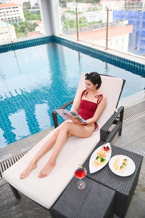 Pool view, Swimming pool