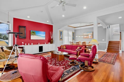 White Pelican House House in Bradenton Beach