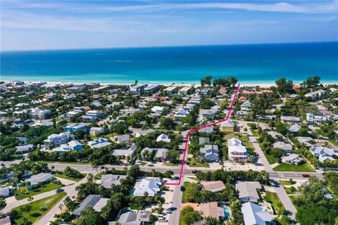 Blue Oasis Retreat House in Holmes Beach