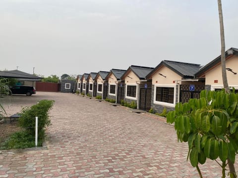 Property building, Day
