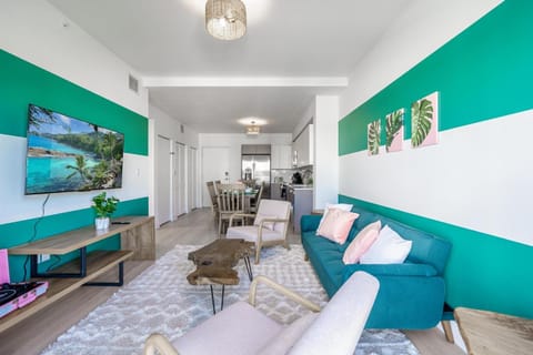 TV and multimedia, Kitchen or kitchenette, Living room, Seating area, Dining area, Evening entertainment, kitchen