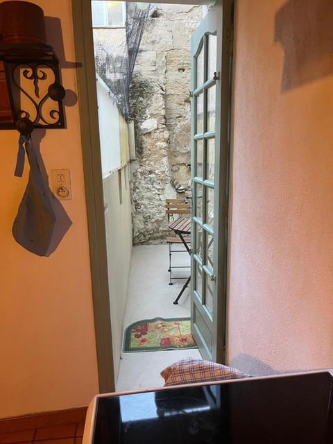 Une chambre à louer dans une maison au centre ville Uzes Nature lodge in Uzes