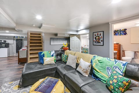 Notre Dame Apt - 1 Mi to Stadium Apartment in South Bend