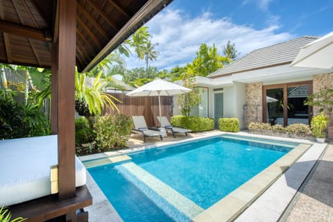 Property building, Day, Garden view, Pool view, Swimming pool, sunbed