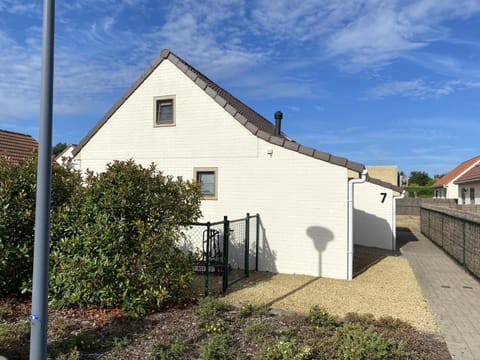 Property building, Summer