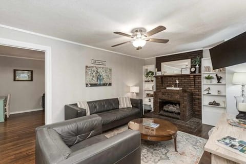 Deep Roots Retreat Historic Kingston Springs Home Pets Welcome Near Nashville House in Tennessee