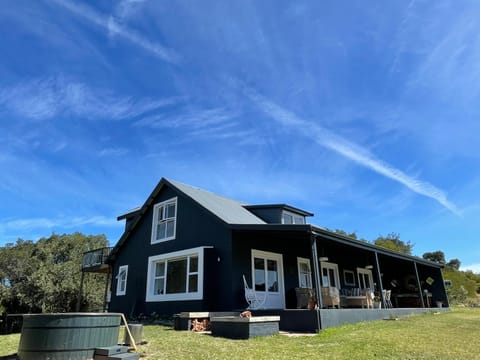 Property building, Garden, Garden view