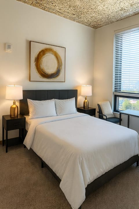 Five Points South Spacious 2BR with 2 Queens Apartment in Vestavia Hills