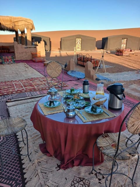 Food and drinks, Food, Drinks