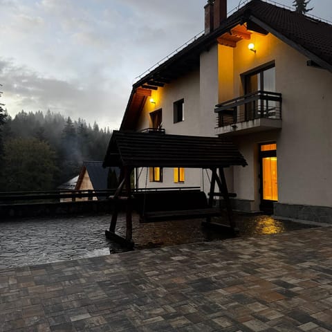 Property building, Garden