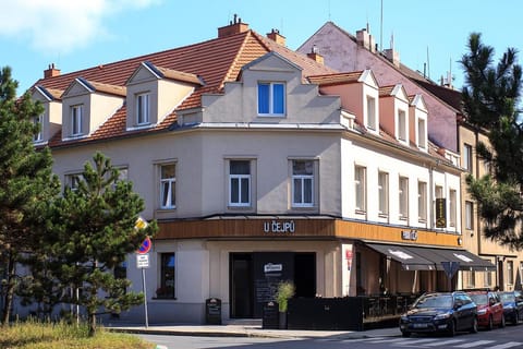 Facade/entrance, Day