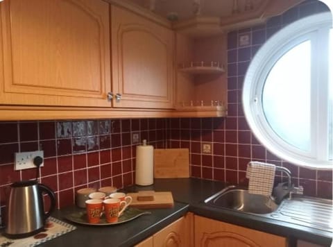 Kathleen's Apartment includes Car Parking Apartment in Galway