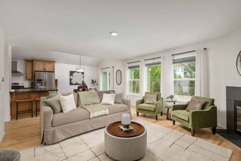 Kingsgate Escape House in Lake Oswego