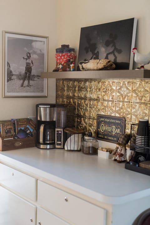 Coffee/tea facilities