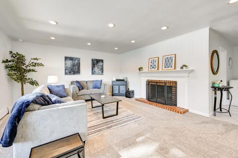 Private Dock and Fire Pit Lakefront Gem in Olympia House in Washington