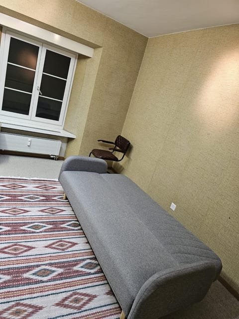 Privat Zimmer, Privat WC, Shared Dusche in Altstadt Chur, Saturn Bed and Breakfast in Chur