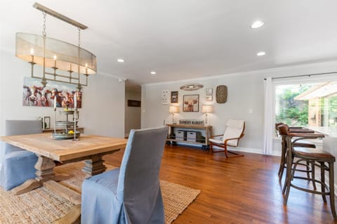 3926 Pineview Smyrna House in Vinings