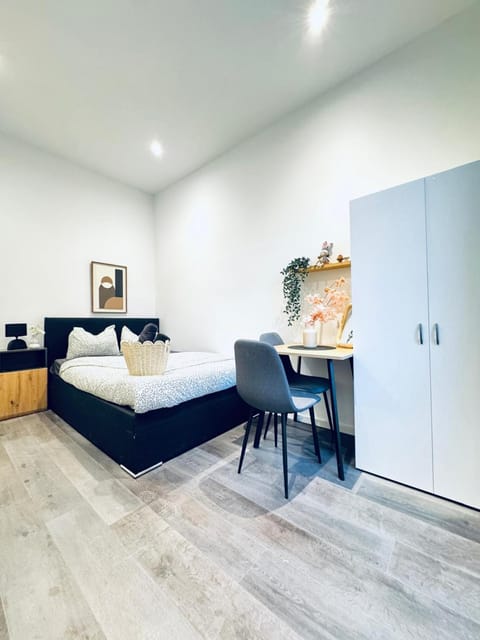 Property building, Bed, Seating area, Bedroom, wardrobe