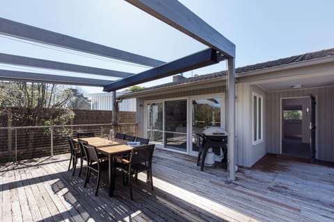 Patio, BBQ facilities, Balcony/Terrace