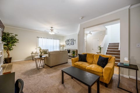 4632 Liberty Square Dr Acworth House in Acworth