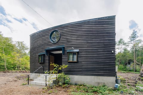 Property building, Day, Garden, Garden view