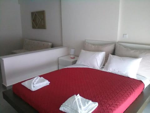 Fevronia's Rooms Apartment hotel in Argolis, Greece