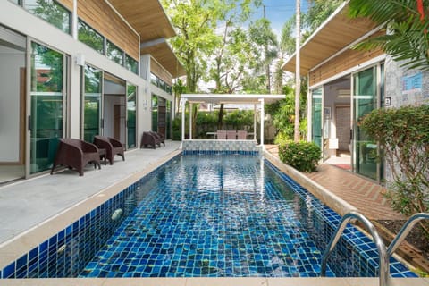 Patio, Pool view, Swimming pool