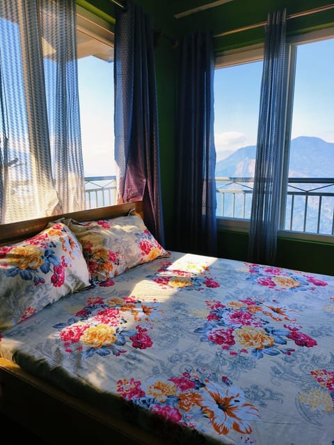 View (from property/room), Bedroom, Mountain view