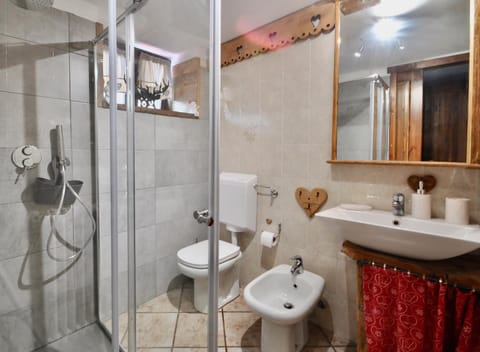 bilo trilo gnomo Apartment in La Thuile