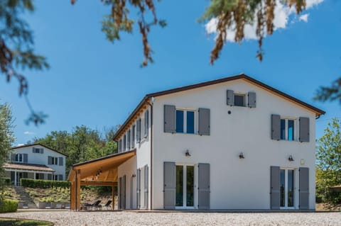Property building, Patio, Garden