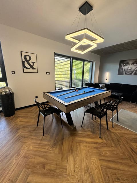 Billiard