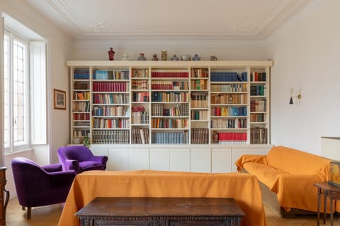 Library, Living room