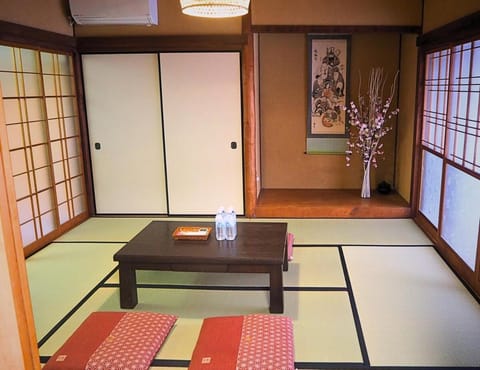 Living room, Photo of the whole room, Bedroom