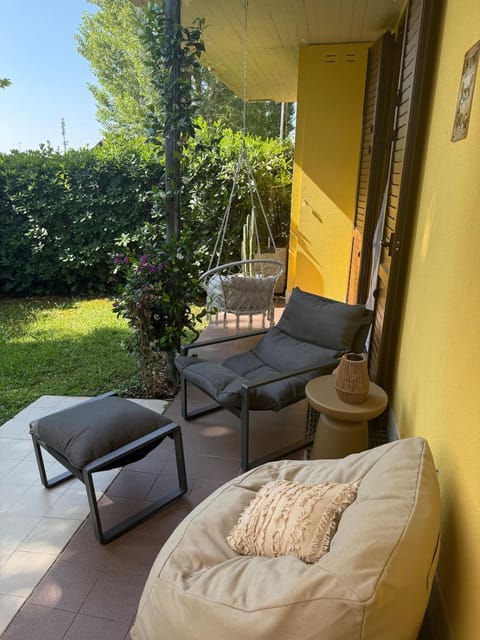Patio, Garden, Garden view