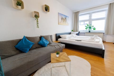 Bed, Living room, Photo of the whole room, Seating area, towels