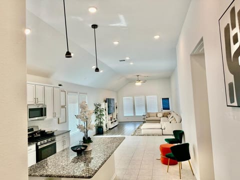 Luxury Peace villa Villa in Harris County