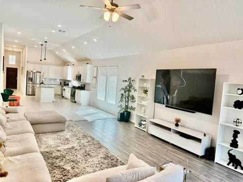 Luxury Peace villa Villa in Harris County