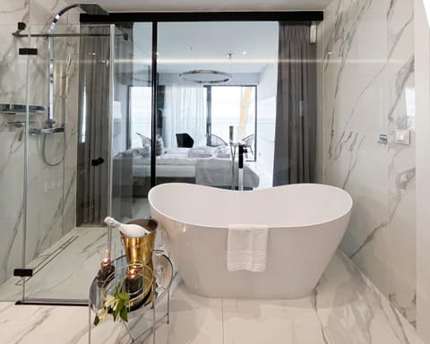 Bathroom, Sea view, Bath