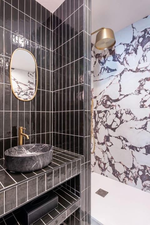 Studio Art Déco Escapade Élégante et Raffinée Apartment in Villeurbanne