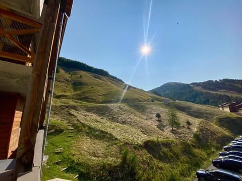 La Foux t2 terrasse vue splendide Bds 29 Apartment in Allos