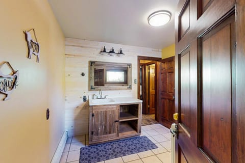 Pioneer Ridge Main House House in Colorado