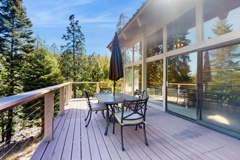 Dogwood Hollow House in Shaver Lake