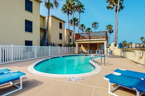 Aztec Habitat No. 19 Apartment in South Padre Island