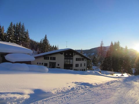 Property building, Natural landscape, Mountain view