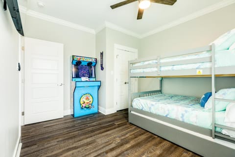 Paradise Steps to Beach Game Room Family Fun House in Bolivar Peninsula