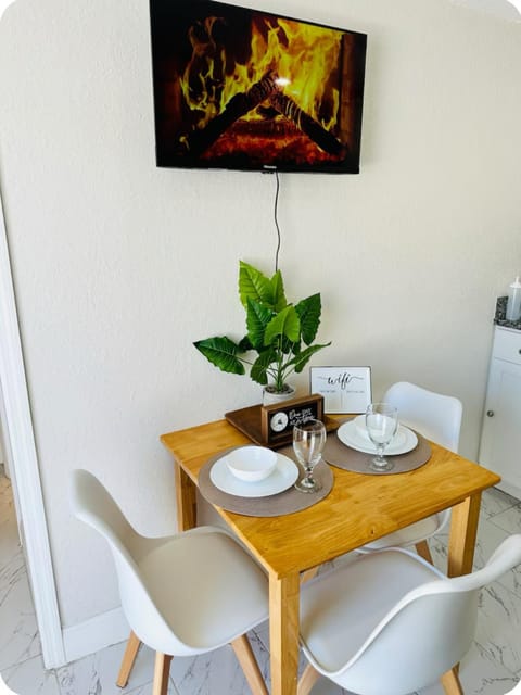 Paradise Beach Apartment in Town N Country