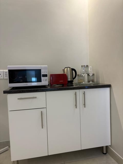 Coffee/tea facilities, Kitchen or kitchenette, toaster