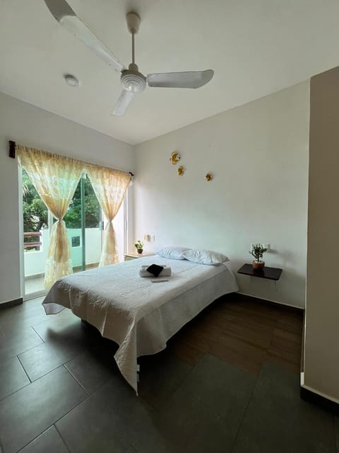 Bed, Bedroom, Sea view, towels, air conditioner