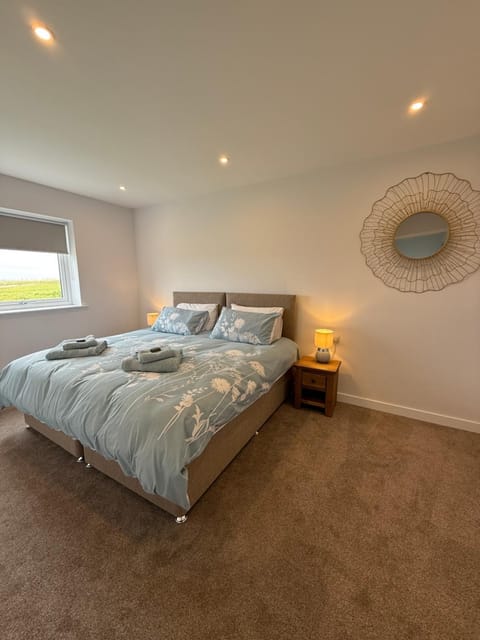 Stylish Cosy Stunning View Villa in Kirkwall, Free Parking and WiFi Villa in Scotland