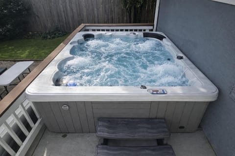 Lake Park Landing House in Atascadero